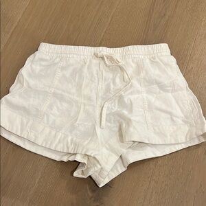 Linen shorts